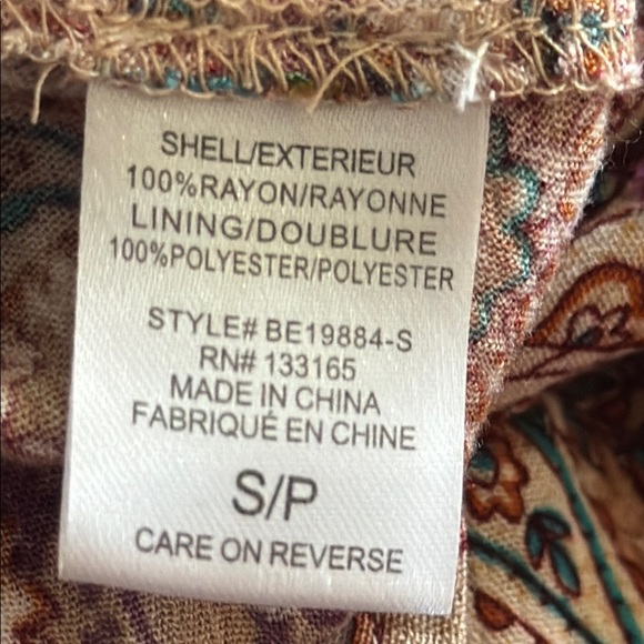 Everleigh Paisley Print Sleeveless Top with cinched waist; S - Picture 8 of 8